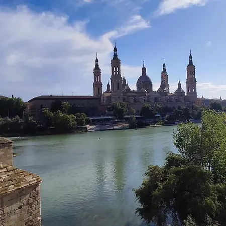 Апартаменты Cerca De Basilica De Pilar