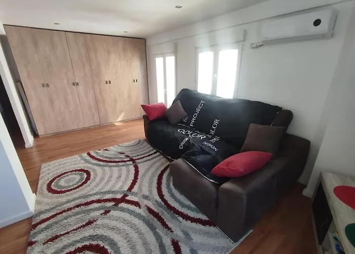 Cerca De Basilica De Pilar *